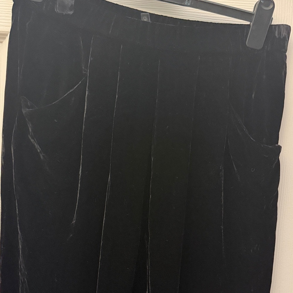Eileen Fisher Women’s Large Petite Black Velvet Dress Pants - Picture 3 of 16